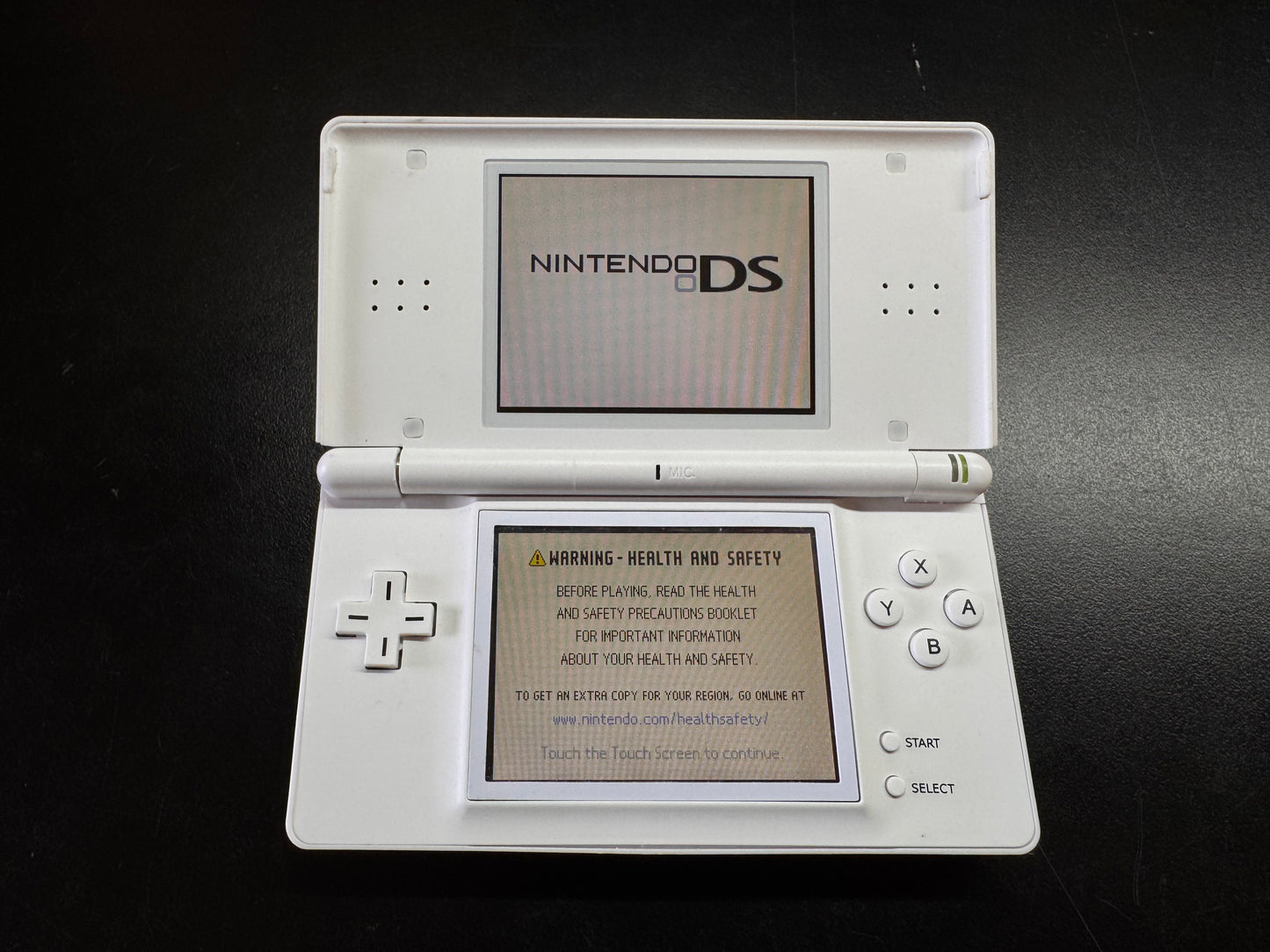 White Giratina Nintendo DS Lite Reshell Nintendo DS