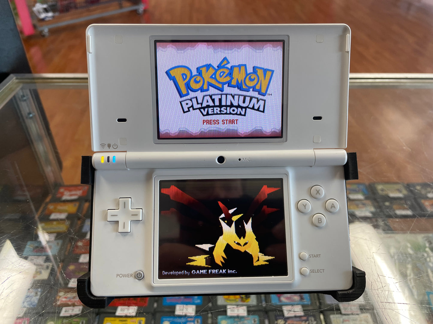 White JP Nintendo DSi System Nintendo DS